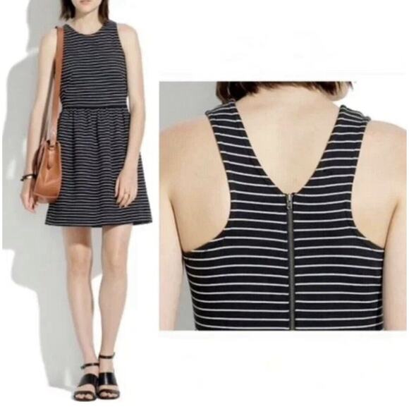 Madewell Dresses & Skirts - Madewell Pierside Sz M Sleeveless Striped Black & White Knit Mini Dress Pockets